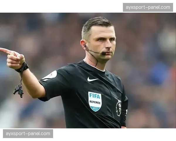 英超股东大会通过新规，下赛季起将试行“裁判赛后媒体解释”环节